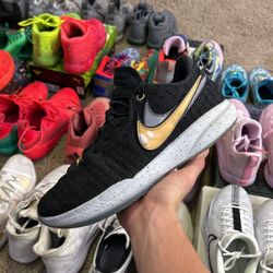 Lebron 20 “Fab 5” size 11.5