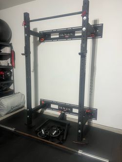Rogue RML-3W Fold Back Wall Mounted Rack Package – Pull-Up Bar, Dip Attachment & Rings