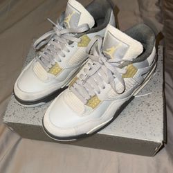 Jordan 4 Craft Photon Dust 8.5