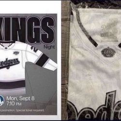 Dodgers 2025 LA Kings Night Jersey SGA Monday 9/8/25 SIZE XL