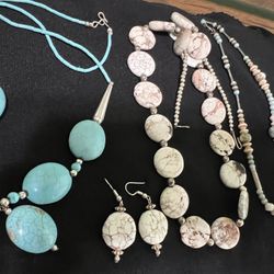 3 Southwest Style Necklaces Turquoise And White Gem Stones 