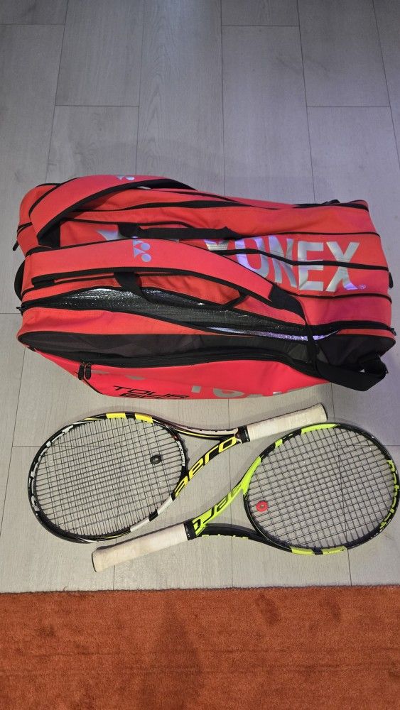 Tennis Bag With Two Rackets