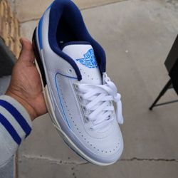 Jordan 2 UNC 