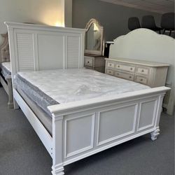 Queen bed frame (FREE 24H DELIVERY AND SETUP)