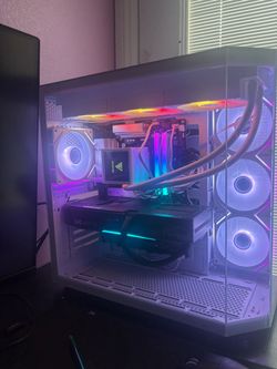 White gaming pc: 5070 ti 16gb | ryzen 7 7800x3d | 32gb ram | 2tb ssd | 850 psu