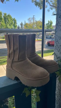UGG Size 10- Women’s