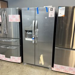 Frigidaire Stainless Steel Refrigerator With Ice Maker And Water Dispenser💥FINANCING AVAILABLE 💥