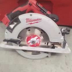 Milwaukee Circular Saw $65