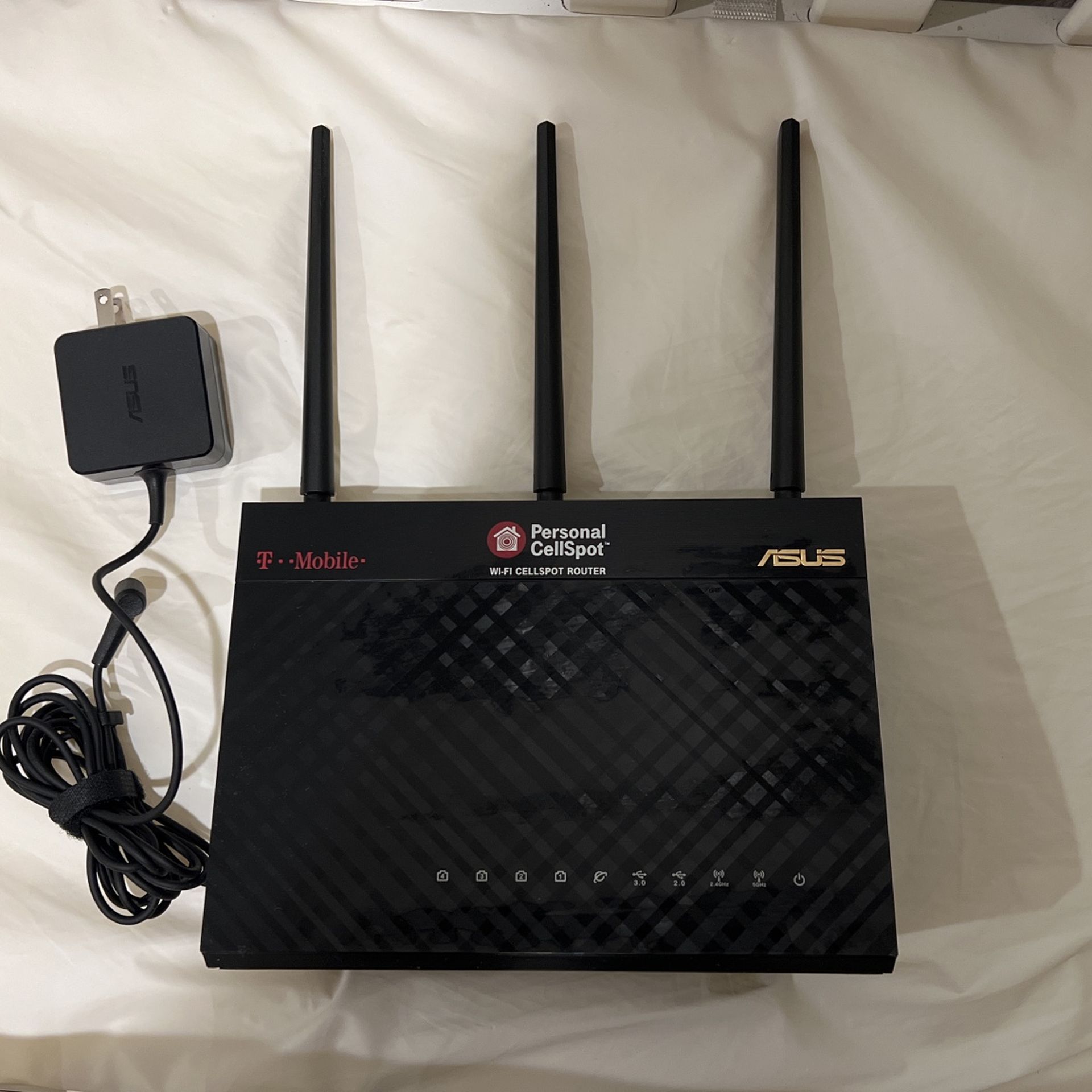 ASUS Dual-Band Wi-Fi Router TM-AC1900 (=~RT-AC68U)