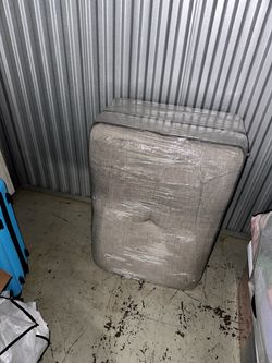 Modern Grey Tufted Upholstered Storage Bench / Ottoman