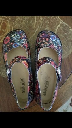 Alegria size 8.5