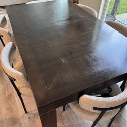 Ashley Hyndell Extendable Dining Table 6-8 Seater