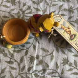 Collectible Disney Corner Piece 