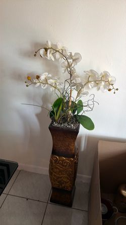 Flower base