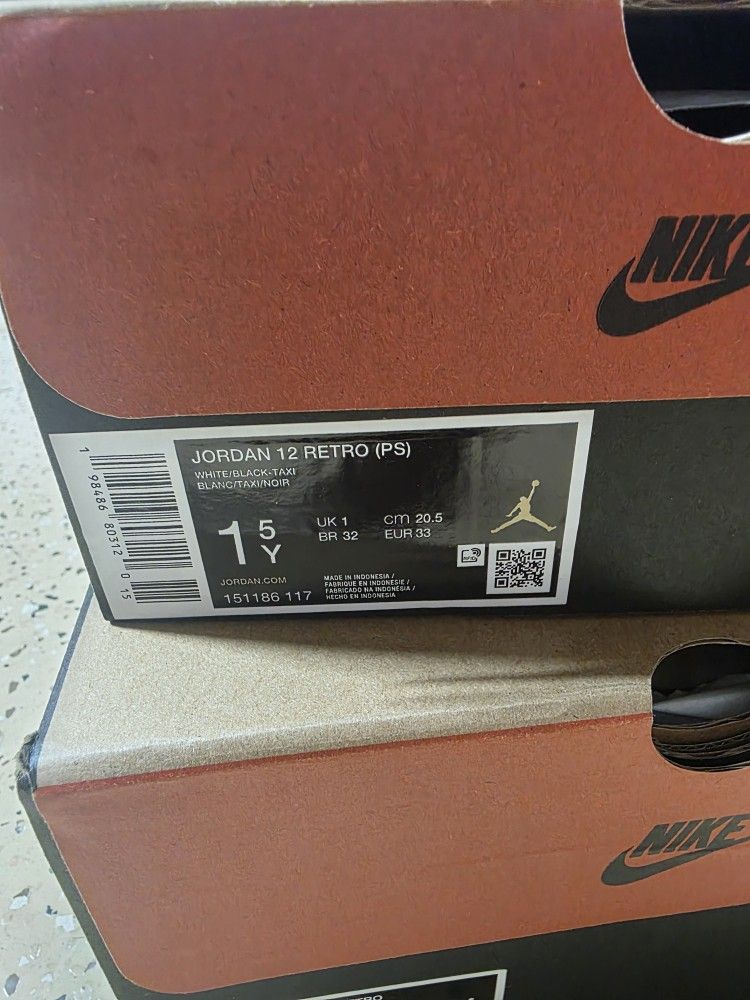 Jordan Retro 12 Taxi 2 Sizes Kids 1.5 And Men's 8/ Women's 9.5