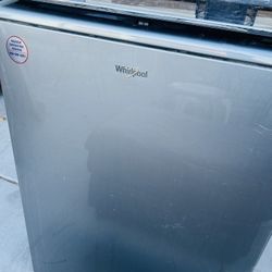 Wash machine . Still Available 