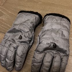 North Face women Glowes