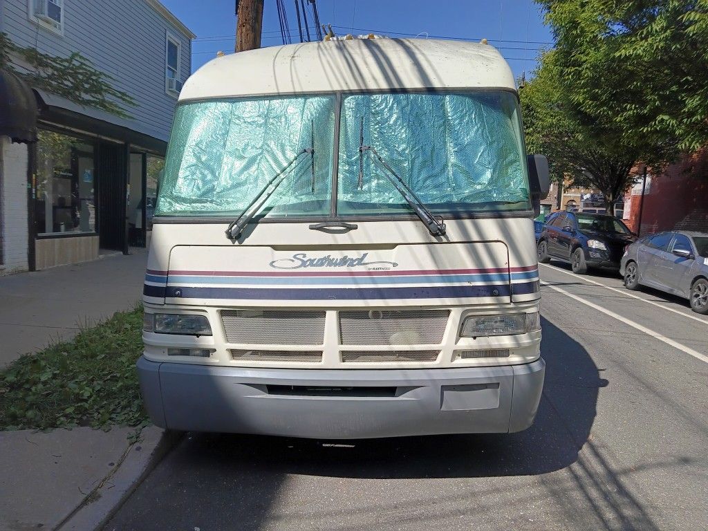 Motor Home South wind