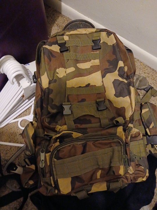 40 L Backpack With Extra Pockets