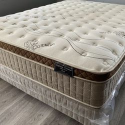 Queen Organic Cloud Edition Europillow Top 12inch Mattress!