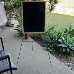 Easel and chalkboard… 