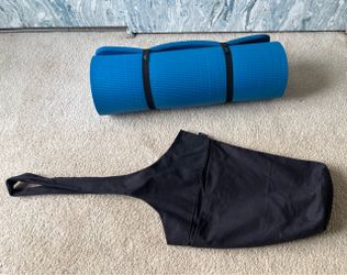Thick yoga/pilates/exercise mat + carrying bag + straps