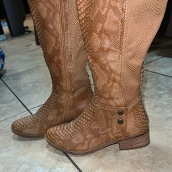 Boots 7
