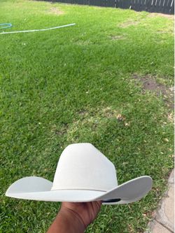 Felt hat for sale brand new