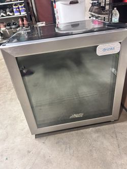 Arctic King Mini Fridge