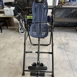 Hang UPS Teeter Back Stretching Machine 