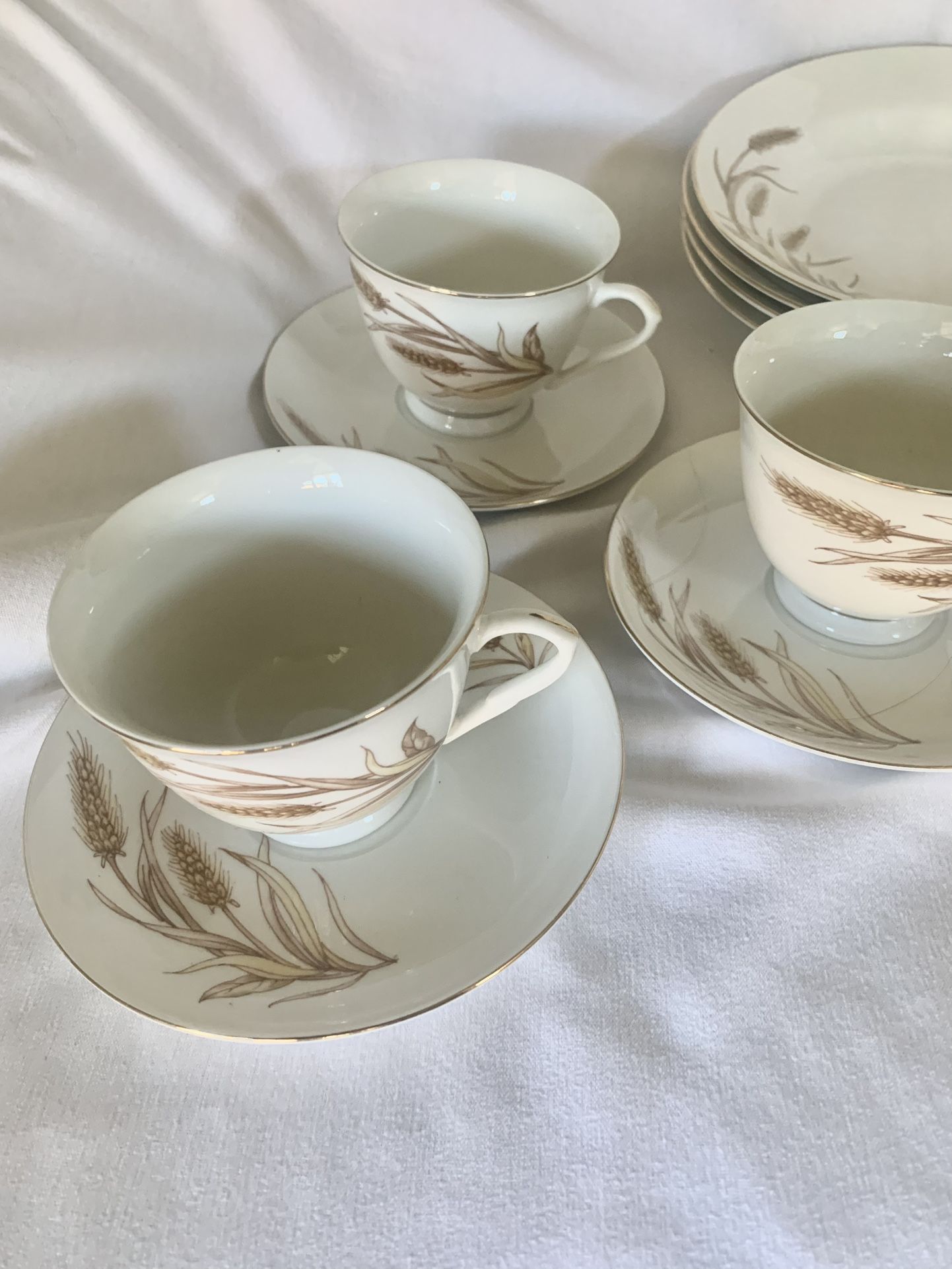 Vintage Fine, China “ Wheat Autumn Breeze”