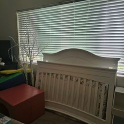 Beautiful White Crib free