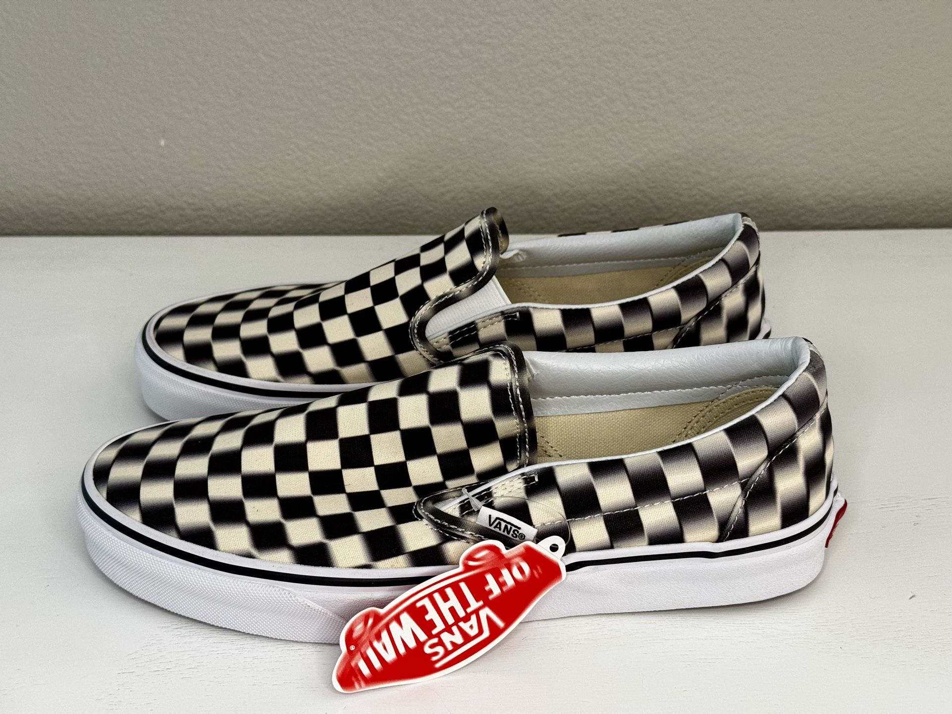 VANS Classic Slip-On (Blur Check) Black/Classic Size 8.5 Mens