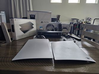 PS5 w/Accessories