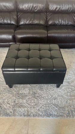 Ottoman w/Storage