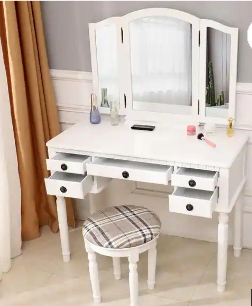 54" Dresser Three Fold Square Mirrors Drawers Roman Column Table/ Stool