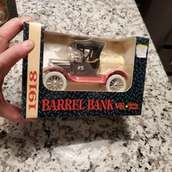 Vintage 1918 Barrel Bank 