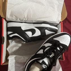Nike Dunks Size 12
