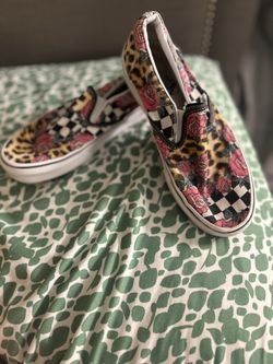 Size 7.5 Women’s Vans