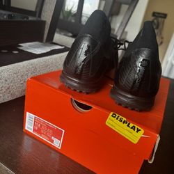 VM Superfly 10 Turf  Size 11.5