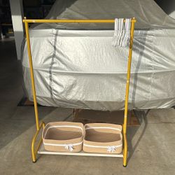 Child’s Clothing Rack