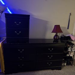 🖤 Black 6-Drawer Dresser + MatchingBedside Table