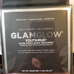 GlamGlow Youth Mud