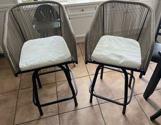 Swivel Stools Rattan