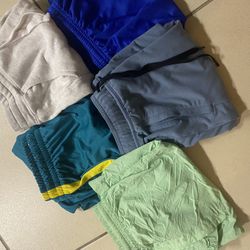 Lot Of Men’s Size Small Gym Shorts Bundle Of 5 Name Brands | Adidas Hollister 