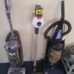 Vacuums Dyson V7 HEPA Shark Navigator Bissell PowerForce Hoover Floor Mate