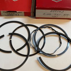 Briggs & Stratton Parts , Piston Ring Set, Part # 299743