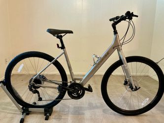 Gorgeous Trek Verve 2 Disc Gen 5 | LIKE NEW | 1-owner | Ready to Roll