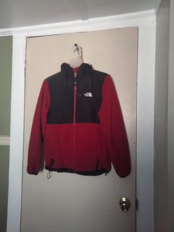 North Face Fleece size M Black/ Burgundy with hoodie 