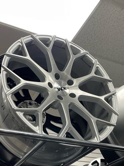 20x9 wheels for Hyundai Genesis & Mazda 6 Vehicle Fitment: Your sedan or coupe is begging for an upgrade. Stop putting up with scratched-up factory w